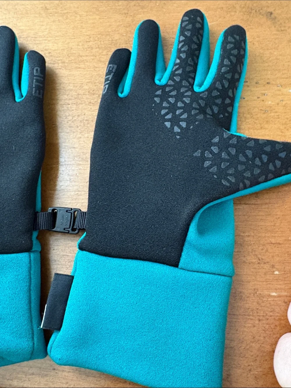 The North Face Teal Tech Gloves Size XS